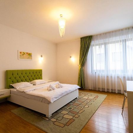 Ardor Apt - Bright And Secluded Apartment In The Heart Of Old Town Brașov Exterior foto