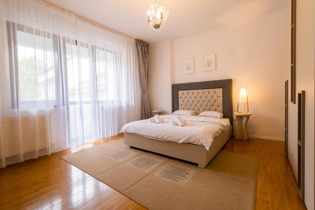 Ardor Apt - Bright And Secluded Apartment In The Heart Of Old Town Brașov Exterior foto